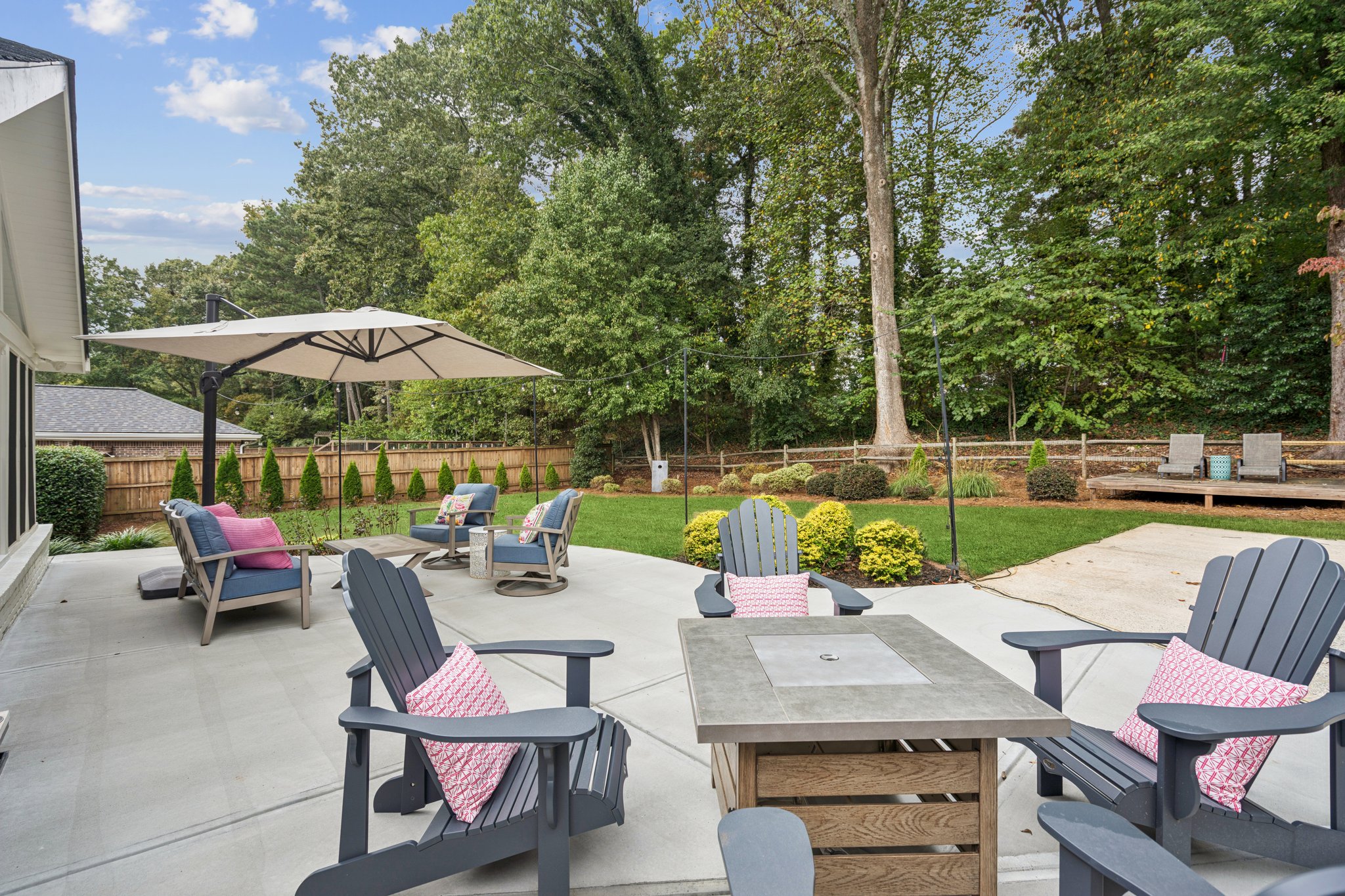 Local_Flavor_films-5662 Queensborough, Dunwoody, GA 30338-191.jpg