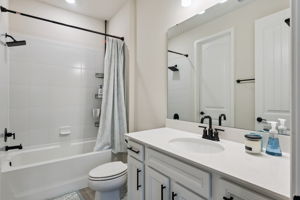  Photo 29