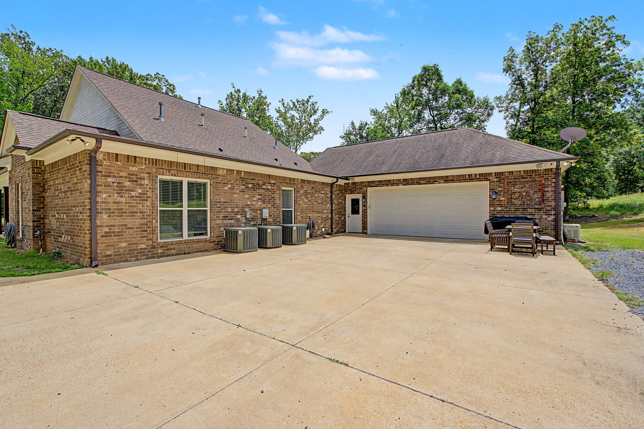  Photo 37