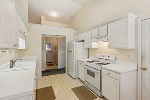 Local_Flavor_Films-567_Aldgate_Ln_NW_Lawrenceville_GA-146.jpg