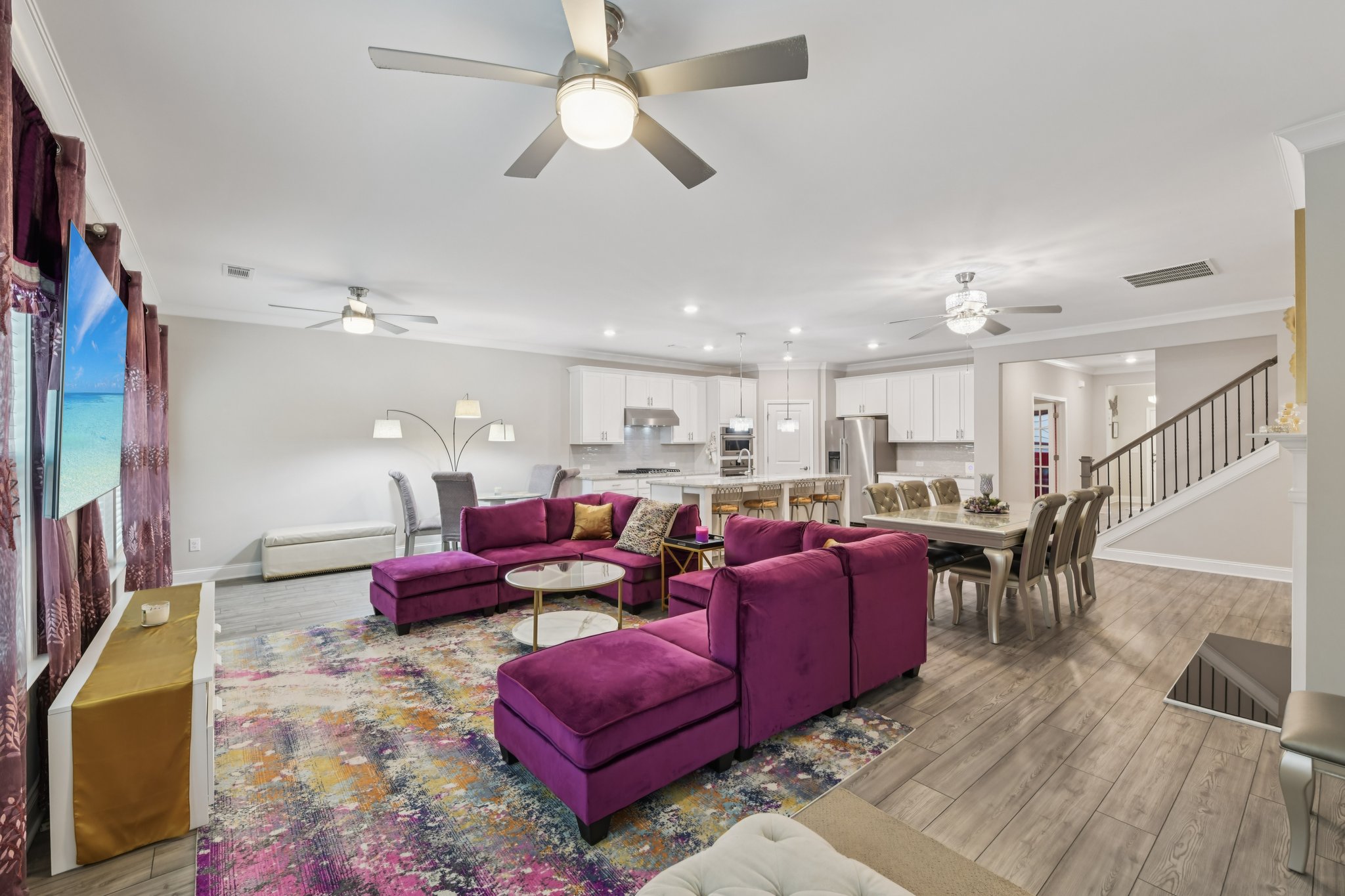 Barlow Pl-S2111-008.jpg