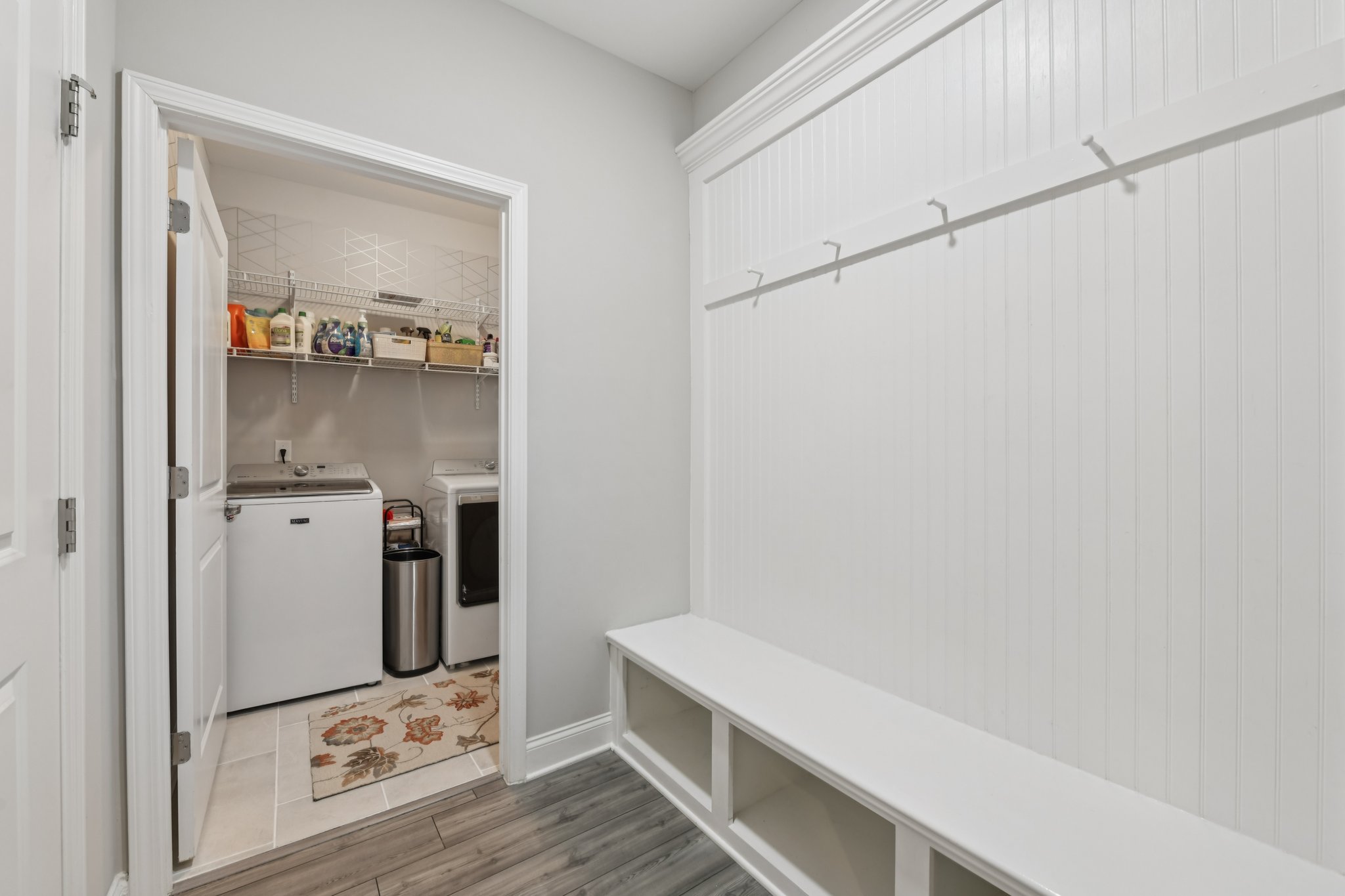 Barlow Pl-S2111-023.jpg