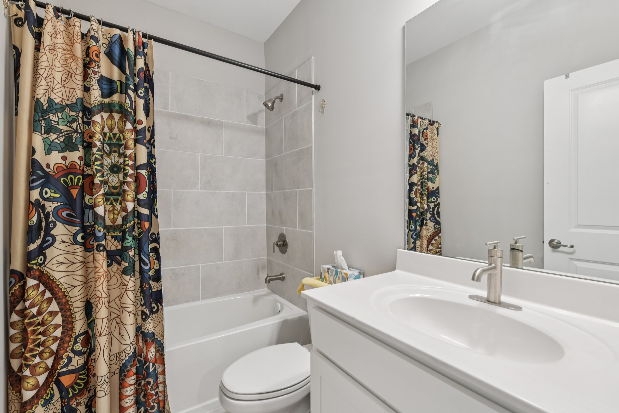 Barlow Pl-S2111-030.jpg