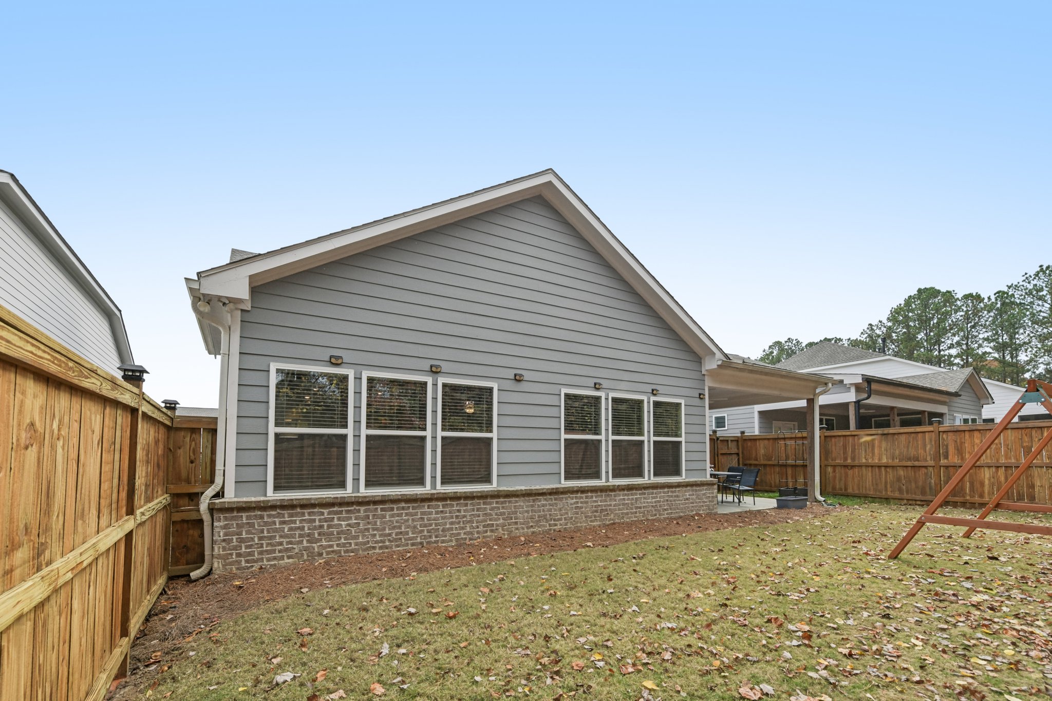 Barlow Pl-S2111-045.jpg