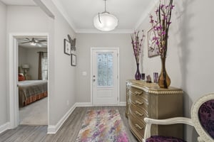 Barlow Pl-S2111-005.jpg