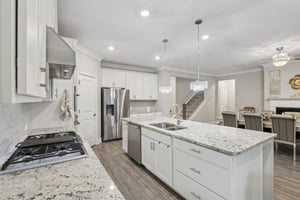 Barlow Pl-S2111-018.jpg