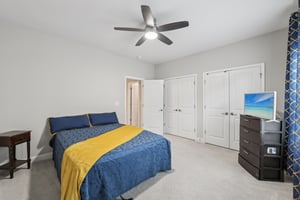 Barlow Pl-S2111-034.jpg