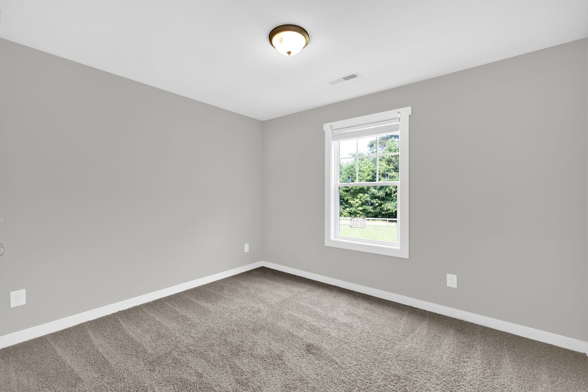 567 E Ridge Ave-23