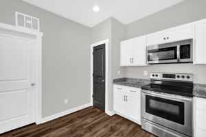 567 E Ridge Ave-14