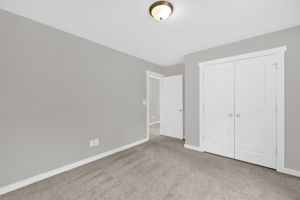 567 E Ridge Ave-21
