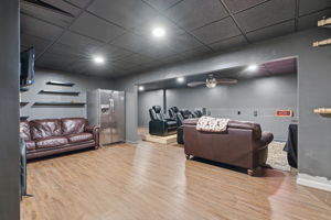  Photo 47