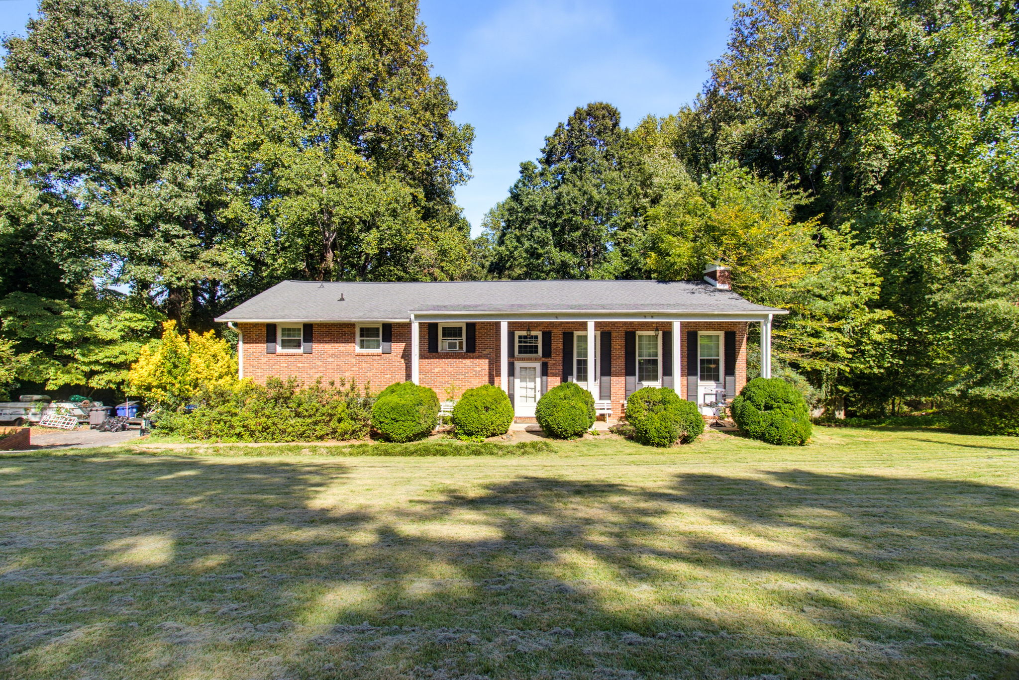 5675 Sweetbriar Rd-1
