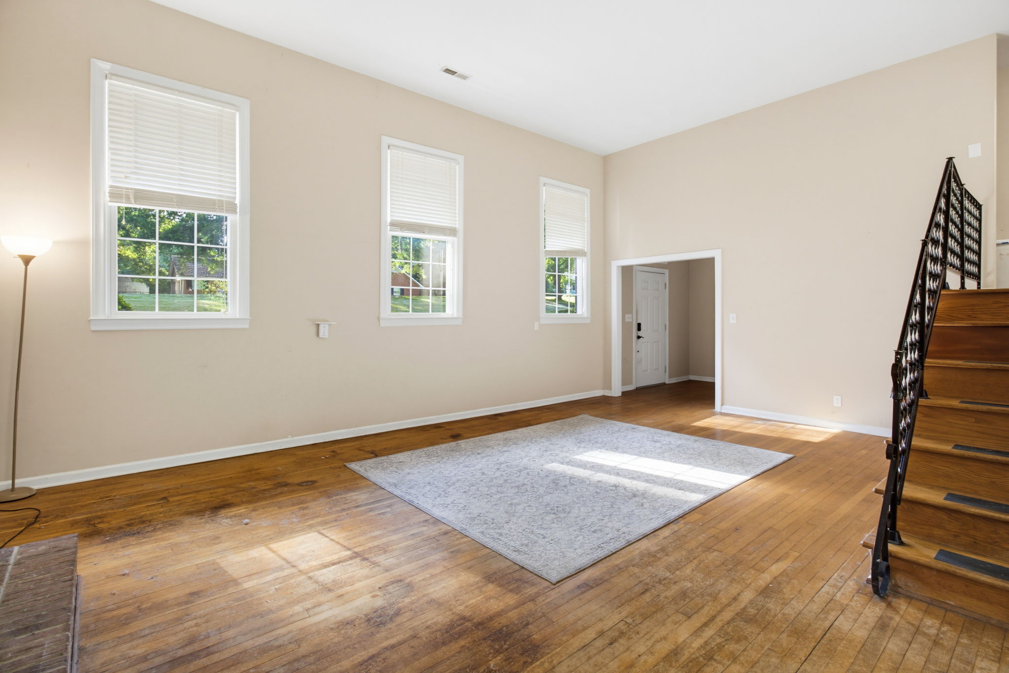 5675 Sweetbriar Rd-7