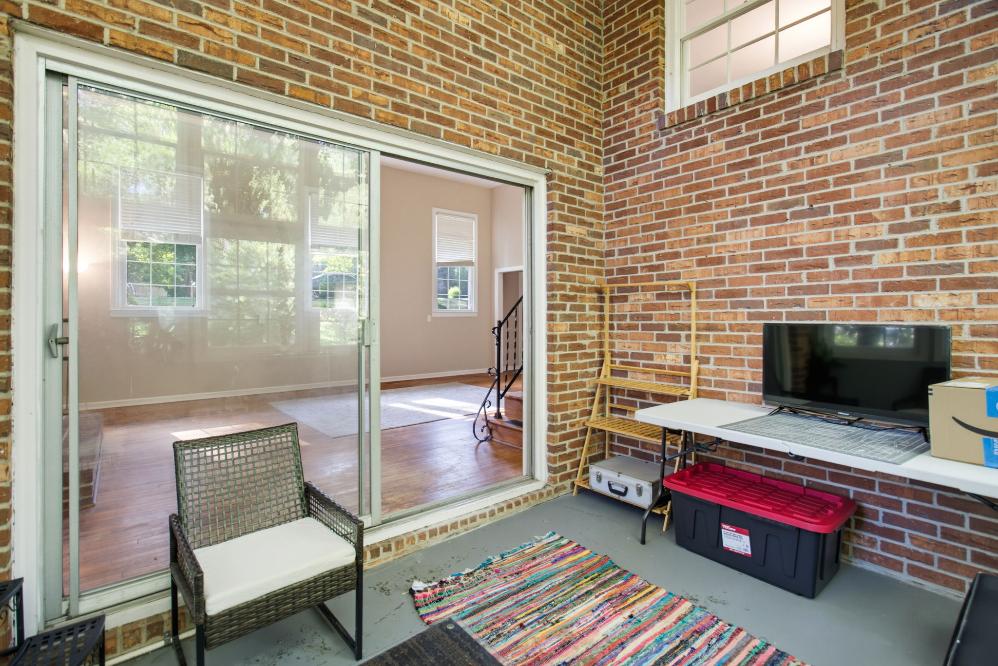5675 Sweetbriar Rd-9