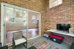 5675 Sweetbriar Rd-9