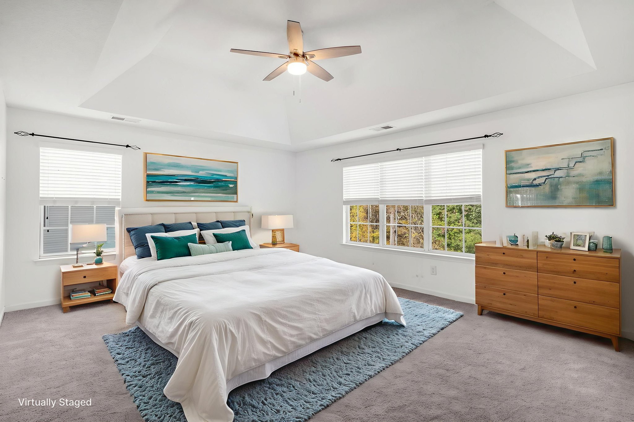 P1792928 virtually staged.jpeg