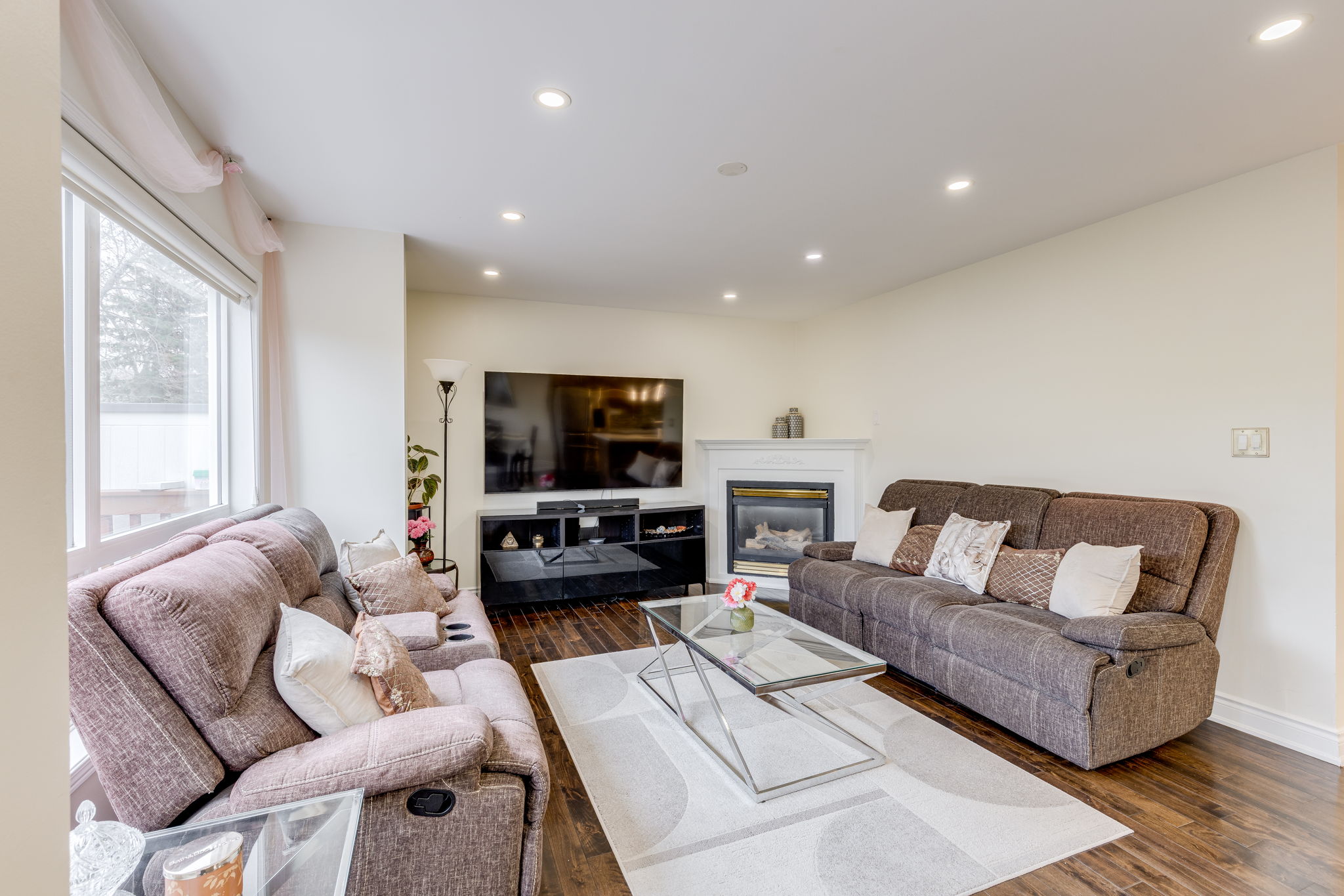 Property in Mississauga — delivered property photograph 9