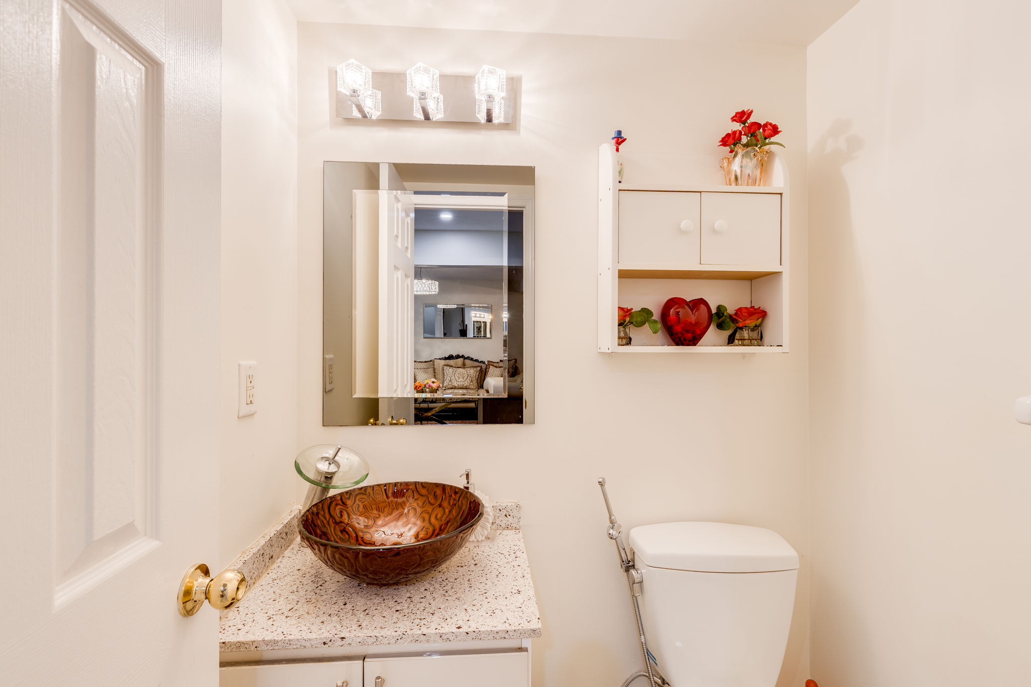 Property in Mississauga — delivered property photograph 16