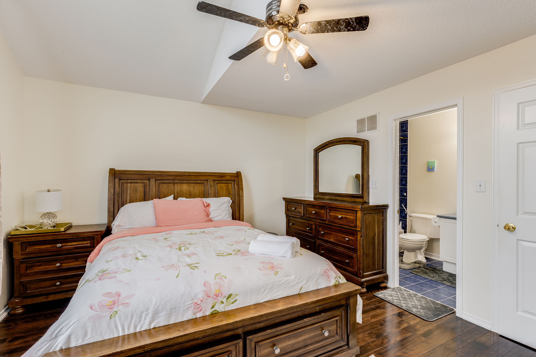 Property in Mississauga — delivered property photograph 18