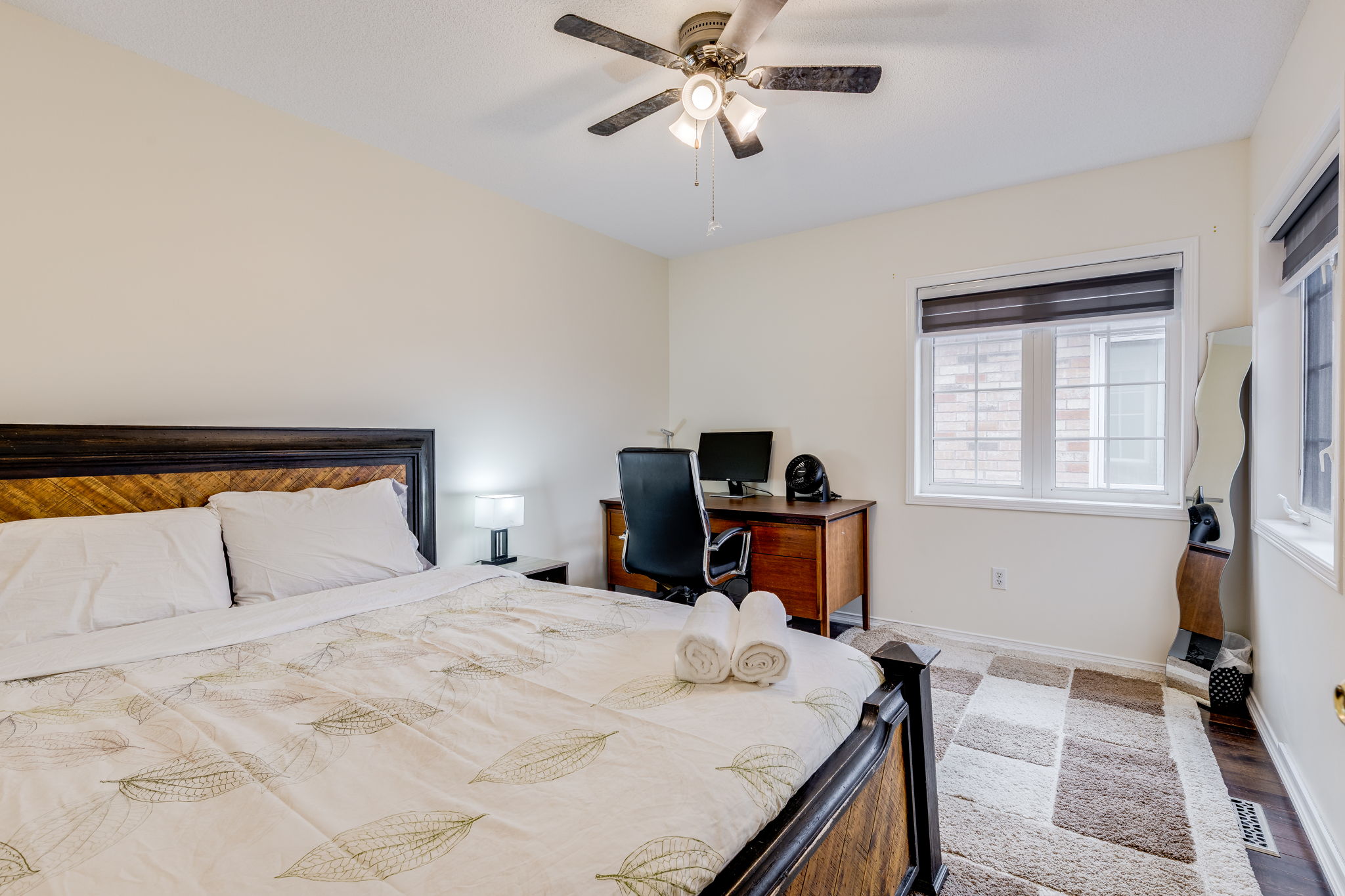 Property in Mississauga — delivered property photograph 21