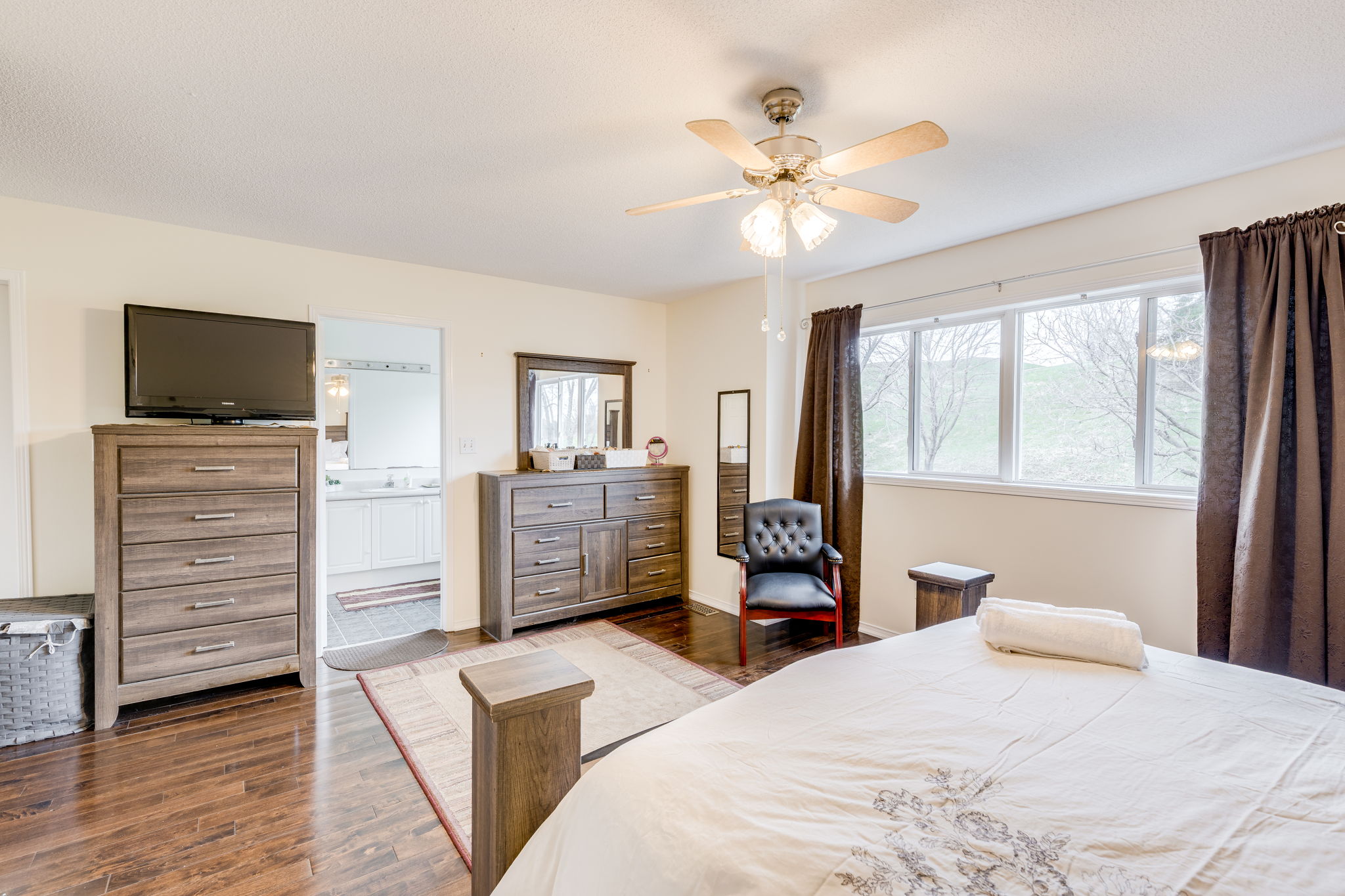 Property in Mississauga — delivered property photograph 27