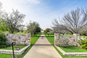 Encino Park Rd-002