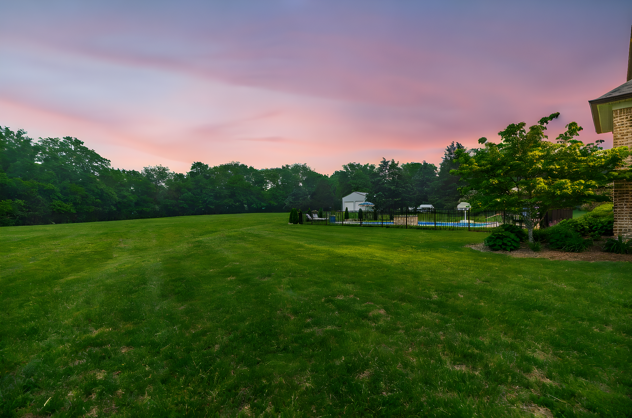 568 Forest Retreat Rd-267 day to dusk.jpeg