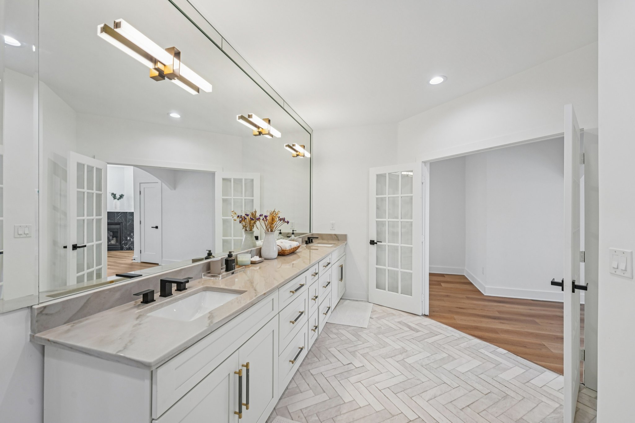 John Wesley Dobbs Ave NE-S2002-055.jpg