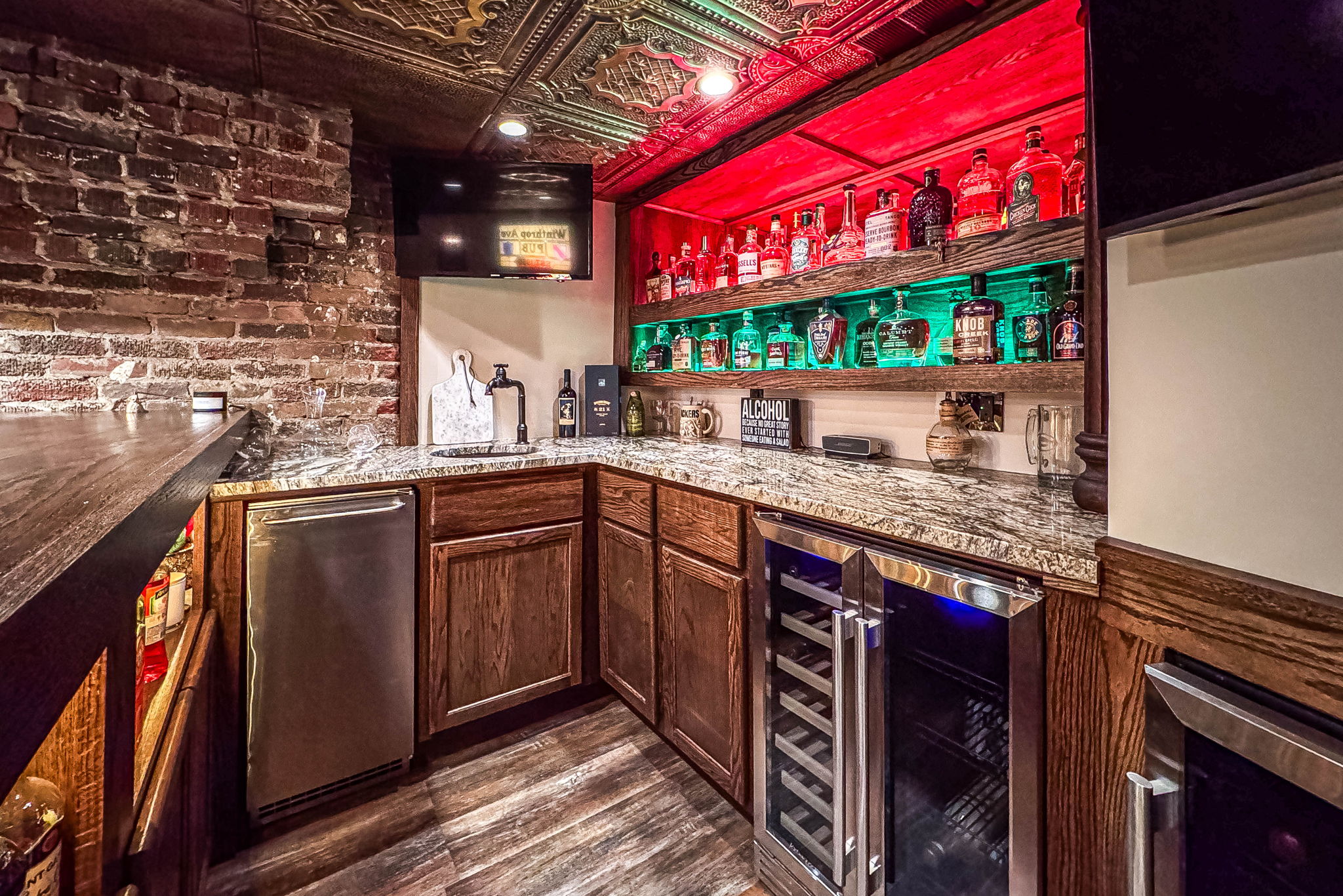 Wet bar