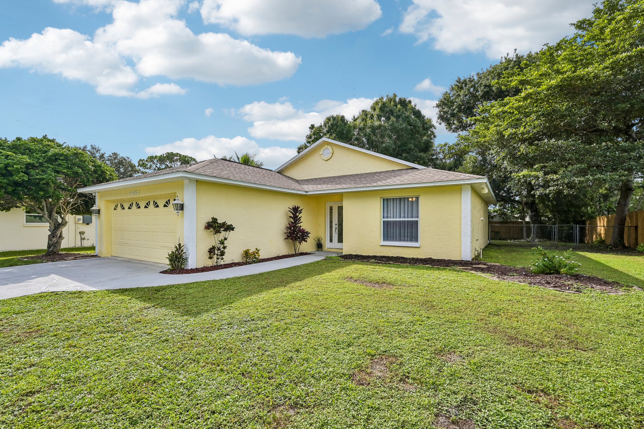 Alden Garden Way-S0210-004.jpg