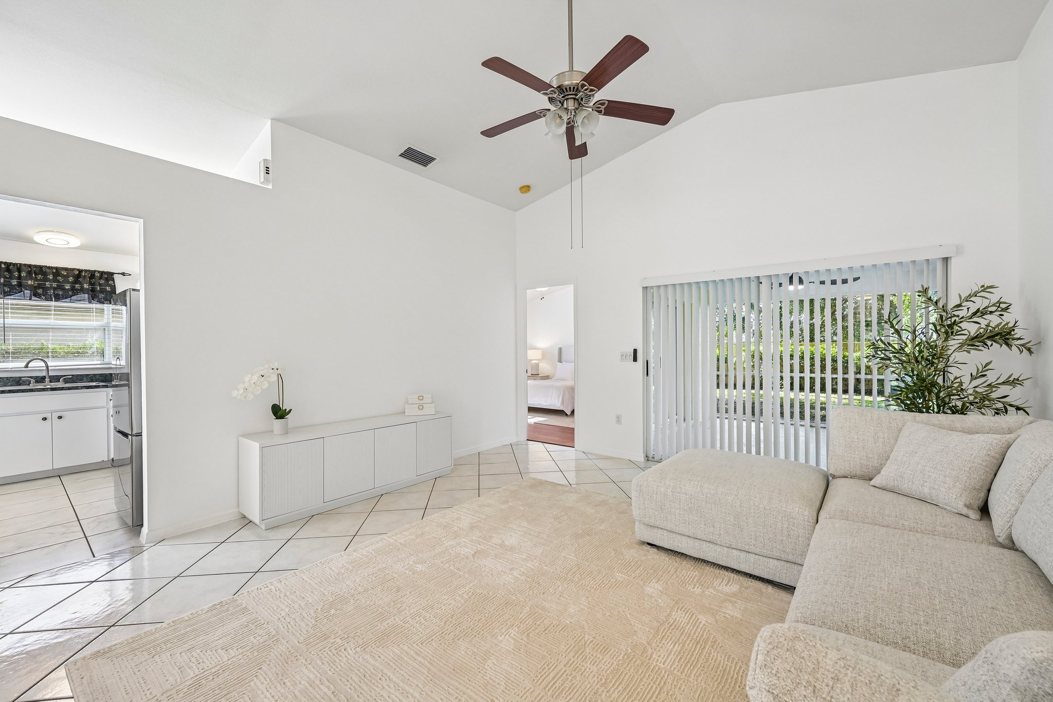 Alden Garden Way-S0210-010.jpg