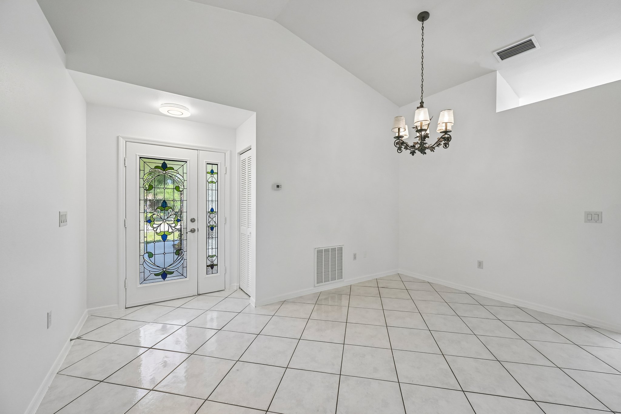 Alden Garden Way-S0210-011.jpg