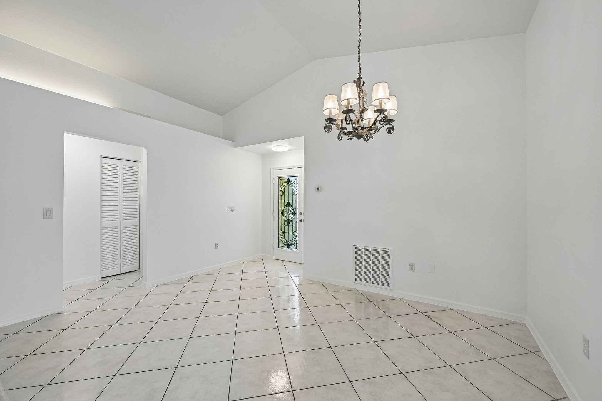 Alden Garden Way-S0210-012.jpg