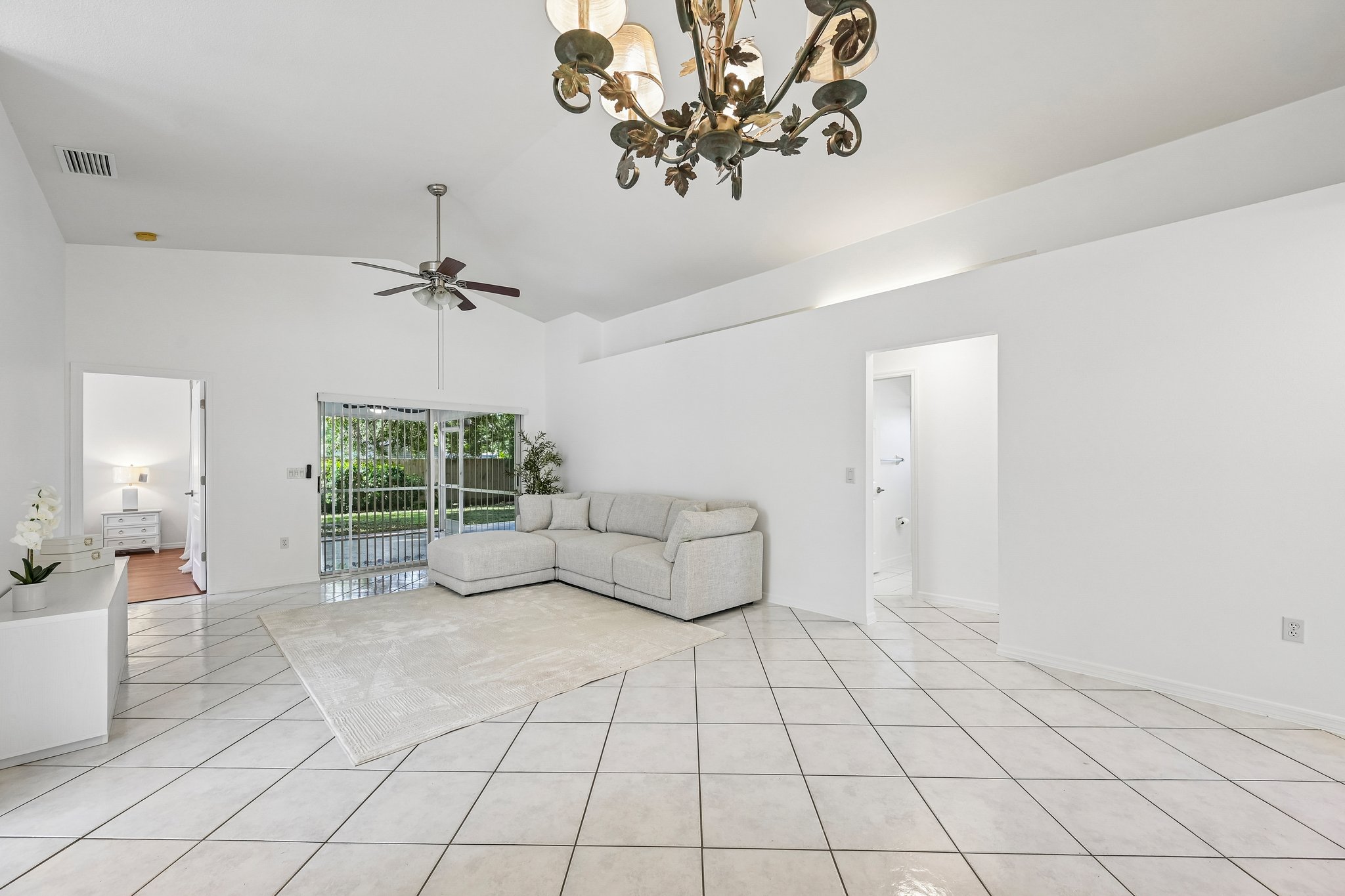 Alden Garden Way-S0210-013.jpg