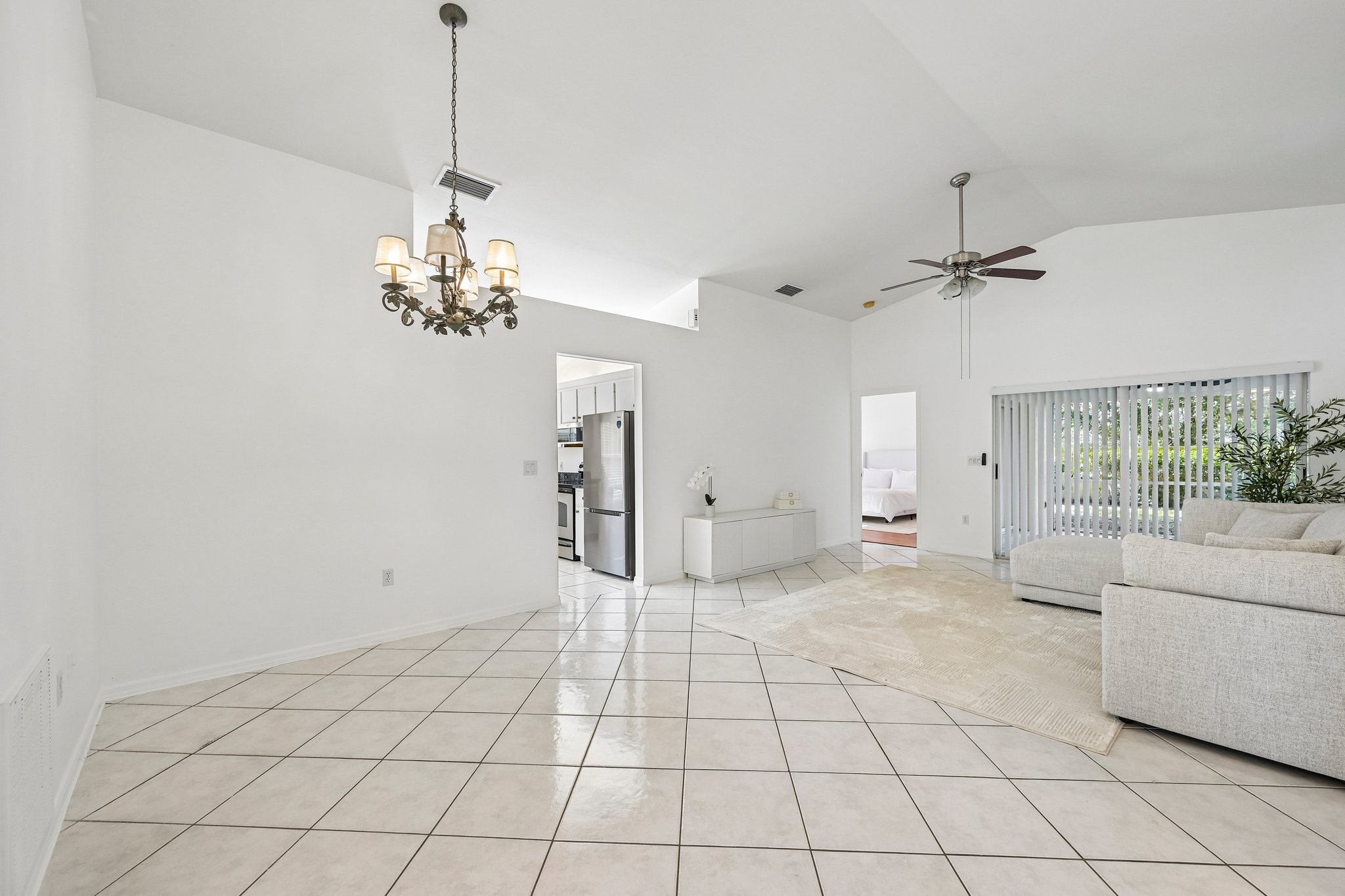Alden Garden Way-S0210-014.jpg