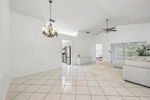 Alden Garden Way-S0210-014.jpg