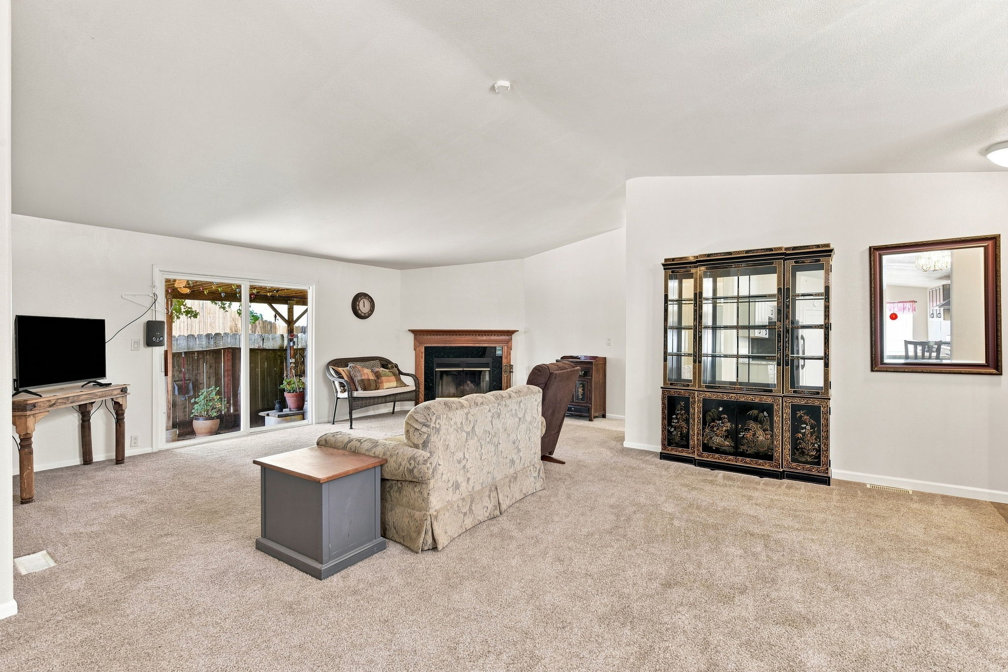 006_F8_5685 Cody Dr