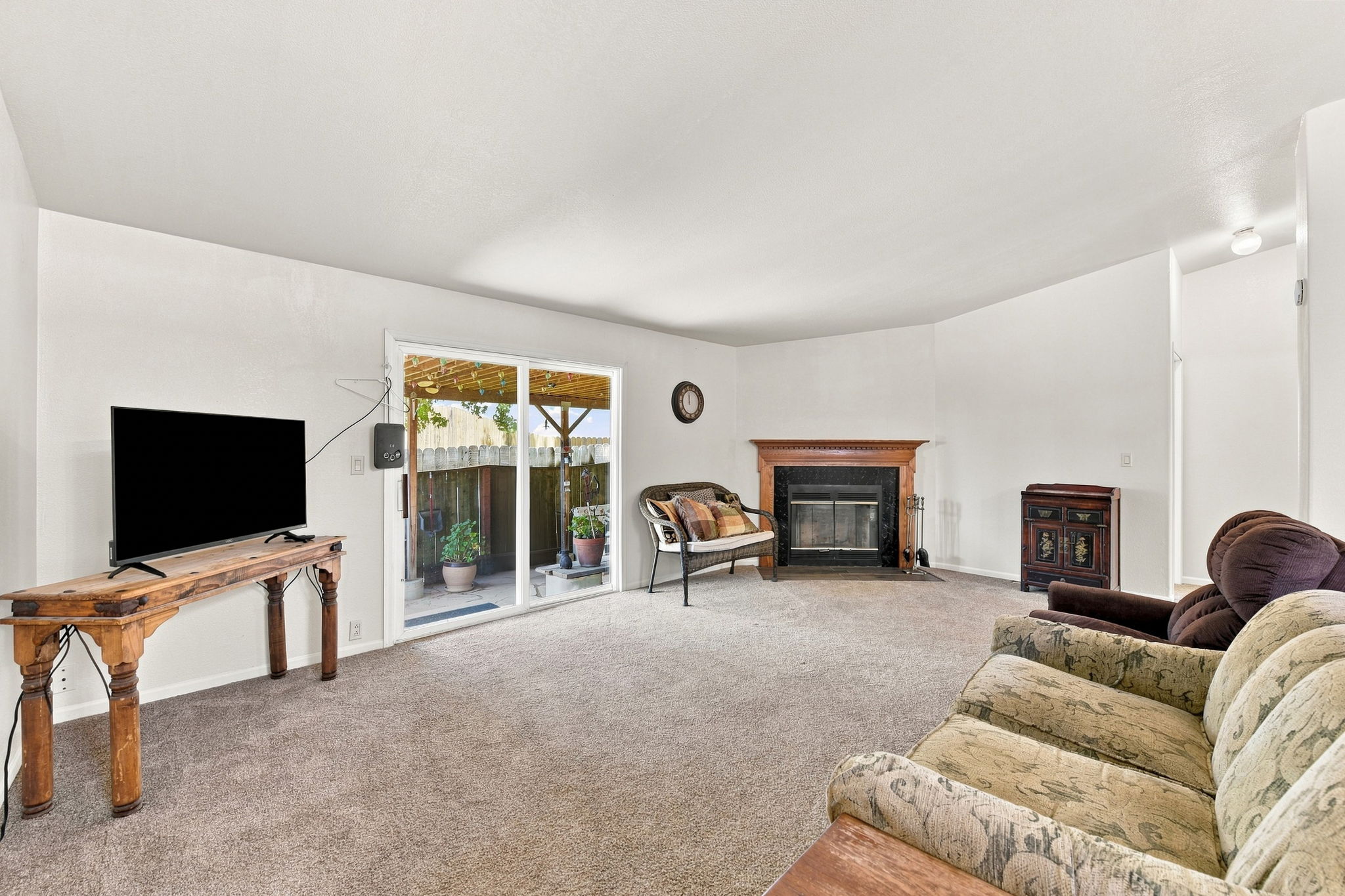007_F8_5685 Cody Dr