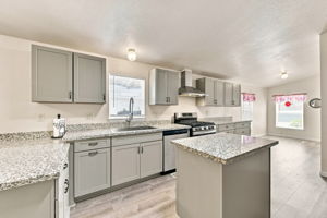 012_F8_5685 Cody Dr