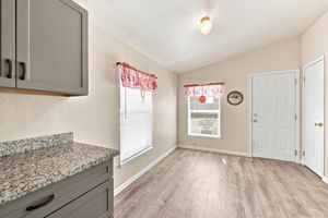 018_F8_5685 Cody Dr