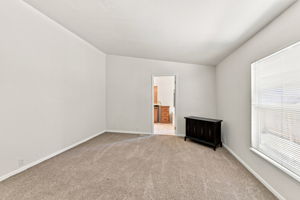 023_F8_5685 Cody Dr