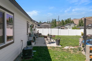  Photo 31