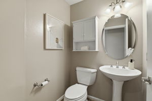  Photo 32