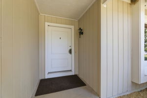 005_F8_569 Gaundabert Ln