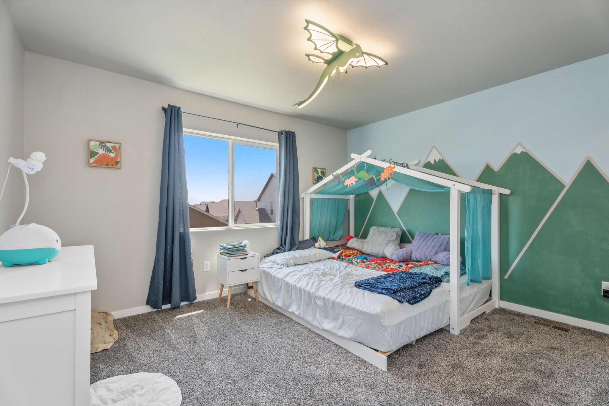 Bedroom #2 (Upstairs)