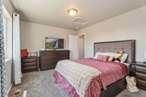 Bedroom #3 (Upstairs)