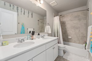Upper Level Shared Bathroom