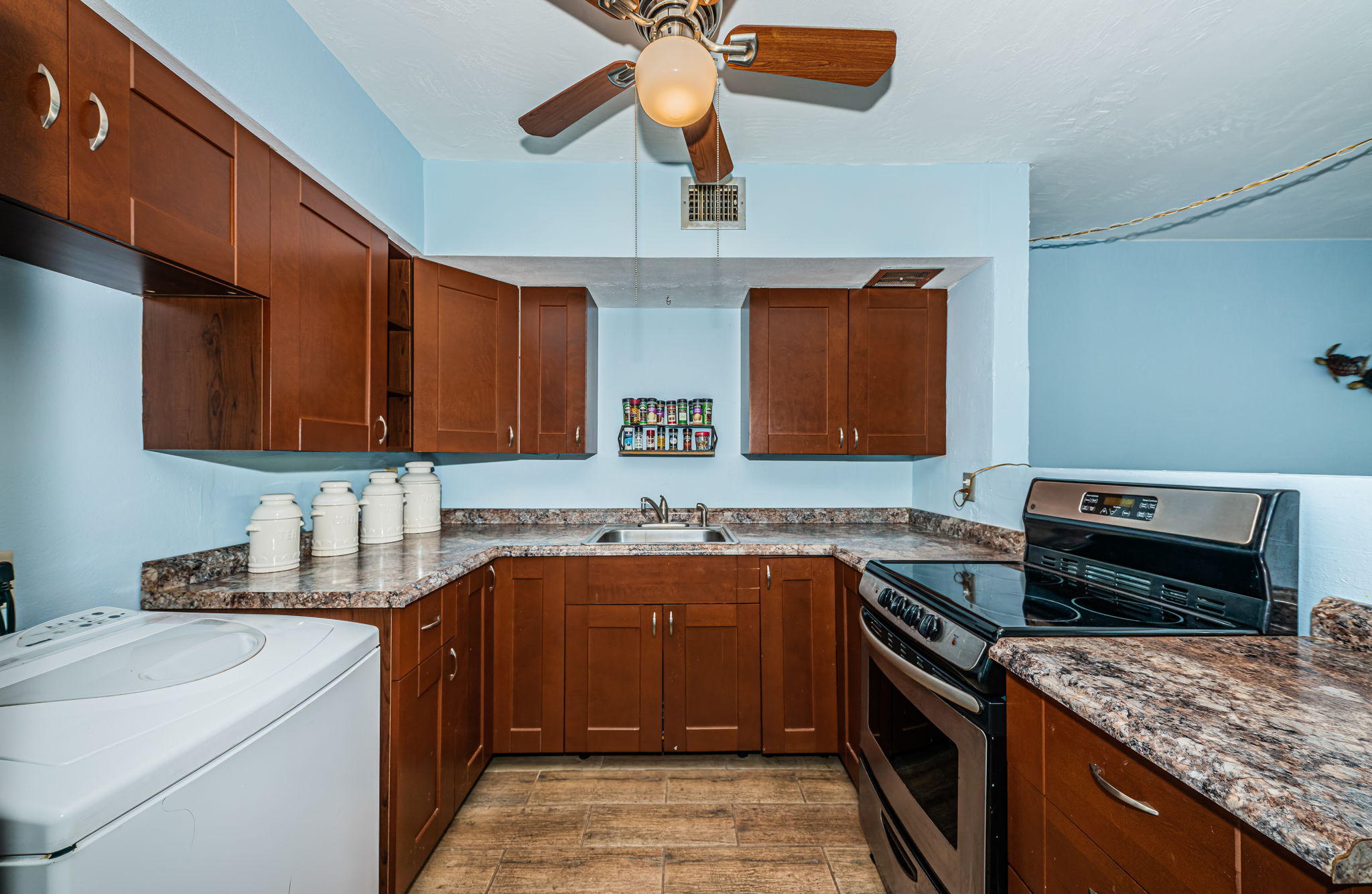 Kitchen 1