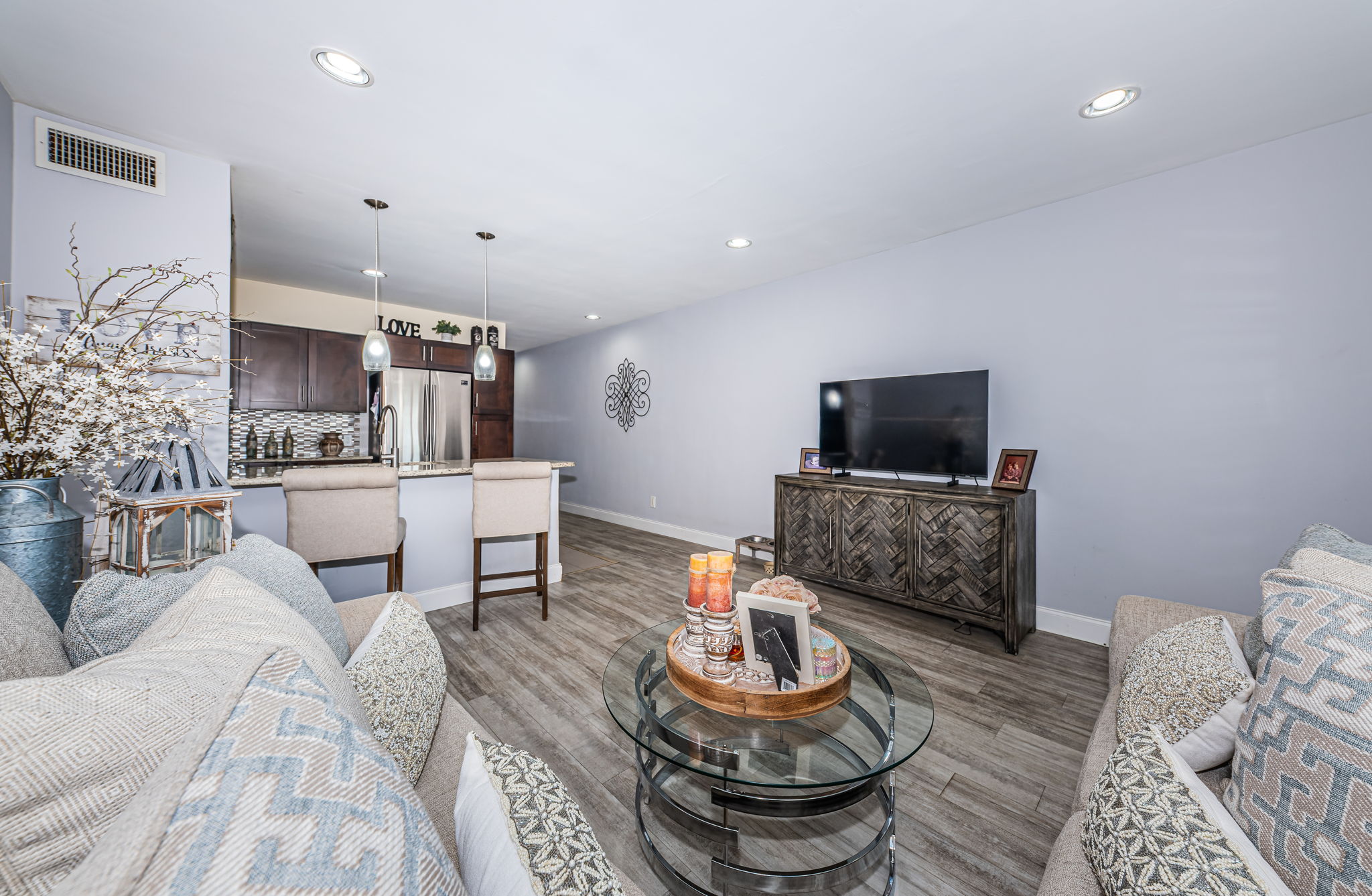 Living Room 4