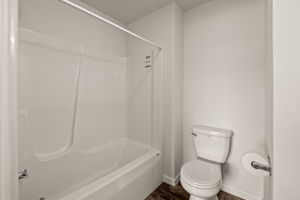  Photo 32
